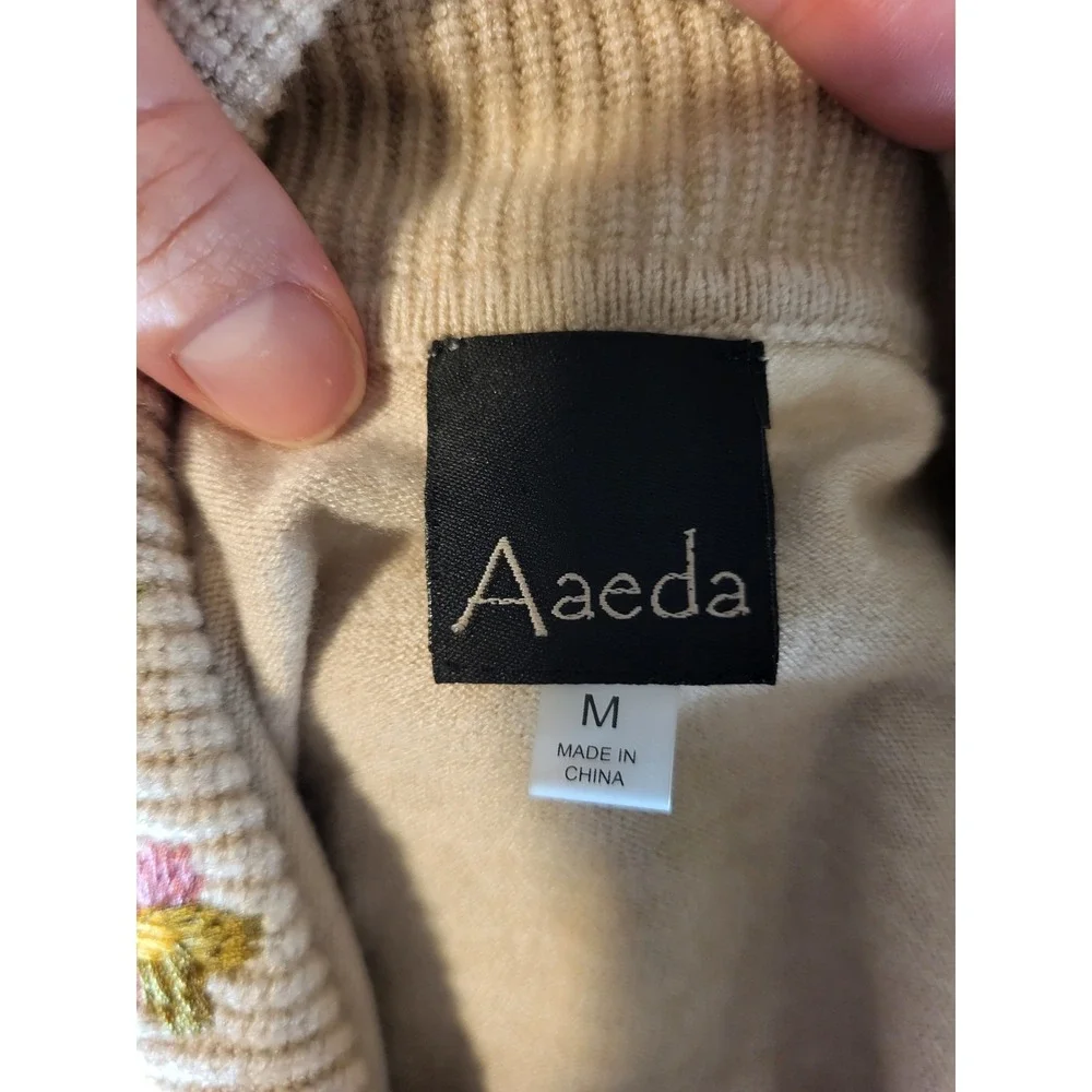 Aaeda Size M Beige Embroidered Collared Button Down Cardigan - Picture 7 of 8